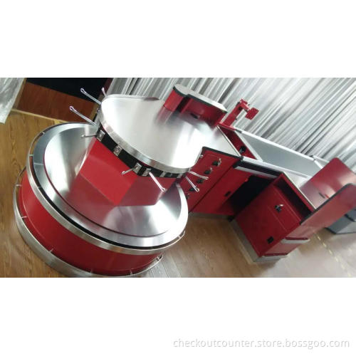 cash counter with conveyors